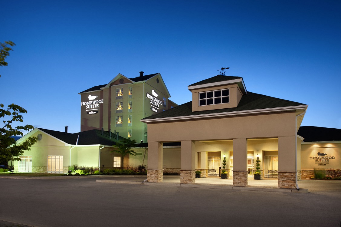 Homewood Suites Oakville - Exterior Evening
